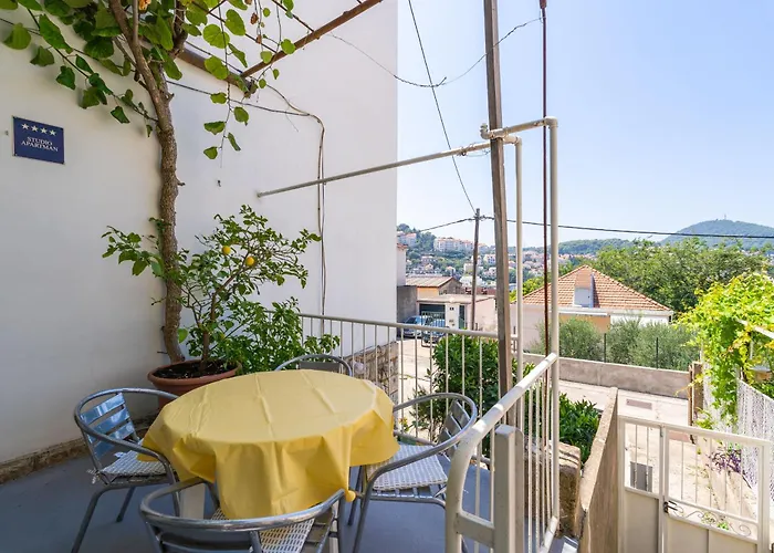 Bronzan Appartement *